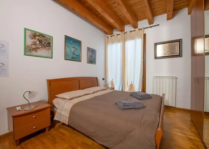 5 Min From Gardaland, With Free Pool